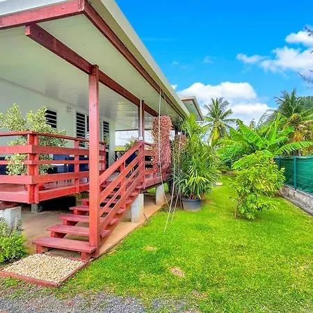 Free Canoes King Bed - Fare Mihiau